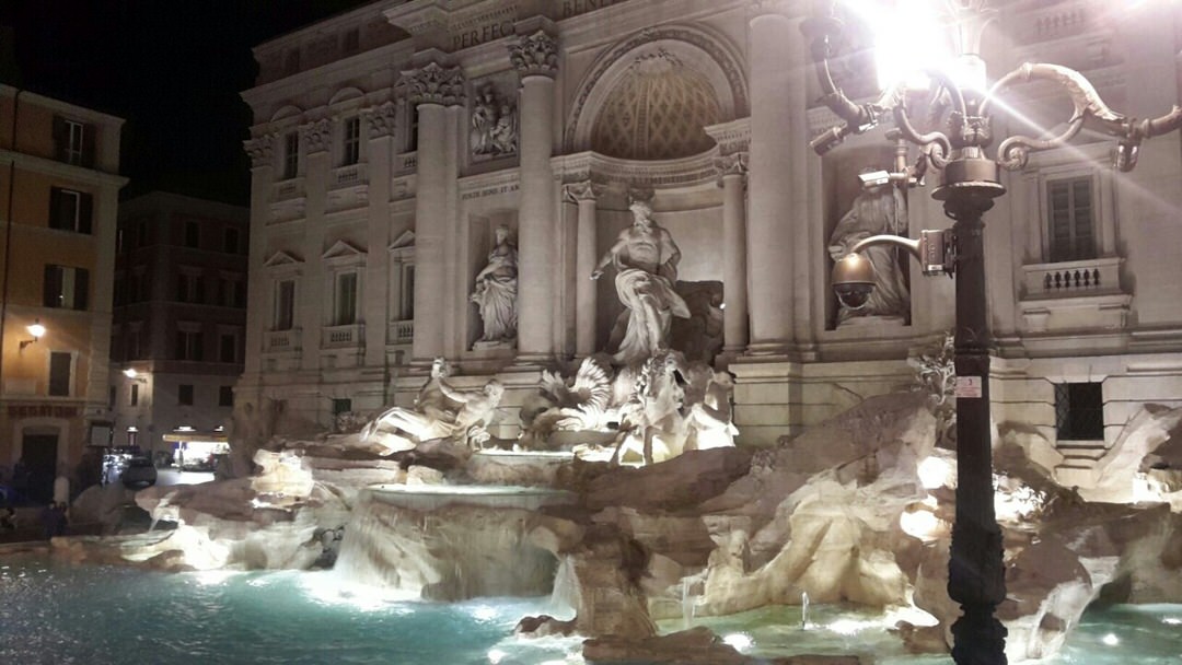Fontana di Trevi at night, Rome.