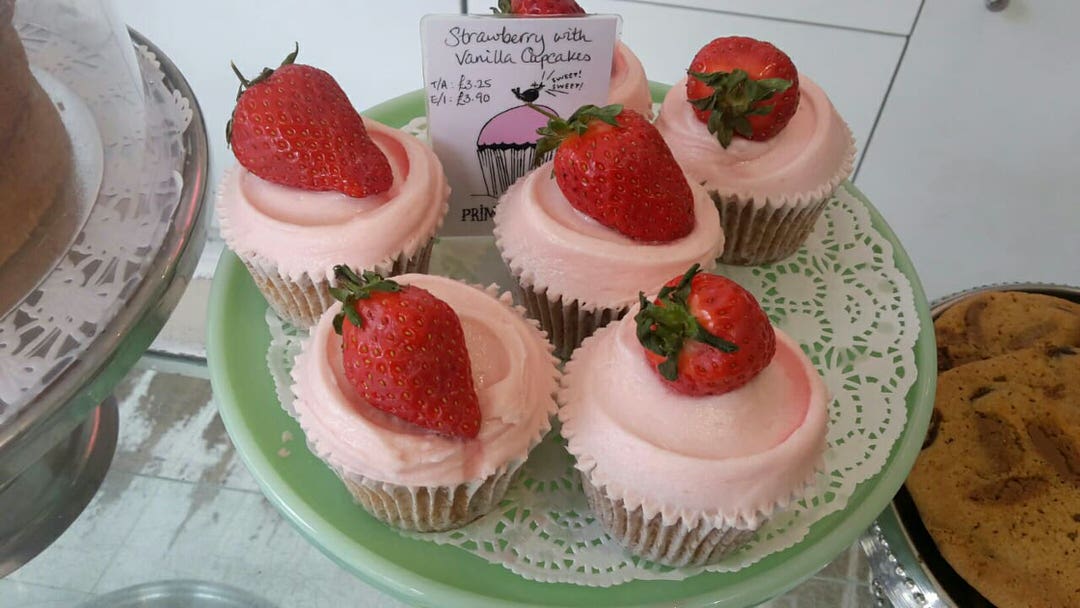 Delicious cupcakes in Primrose Bakery, London.