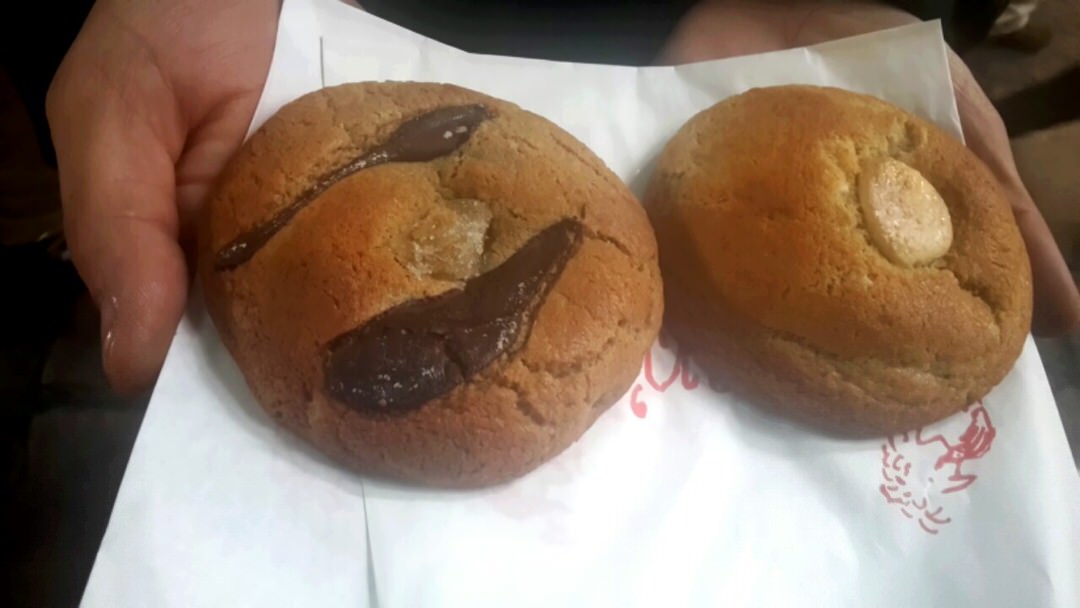 Delicious freshly baked cookies in Ben's cookies, Covent Garden, London.